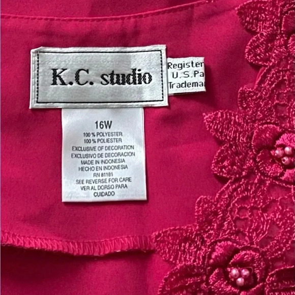 K C STUDIO | Vintage Magenta Lace Embroidered Satin Button Down Blouse Size 16W - Picture 9 of 9